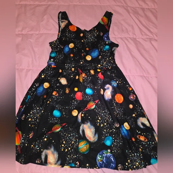 Retrolicious Galaxy Print Womens Dress 🪐 - Picture 6 of 6